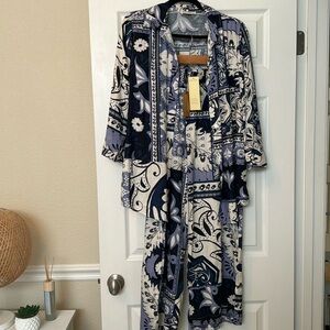 Christian Siriano linen blend tunic and wide leg cropped pants.